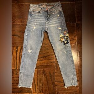 Floral ZARA embroidered jeans
